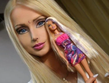 Η Ρωσίδα Barbie ζυγίζει μόνο 39 κιλά- Φόβοι για την ζωή της